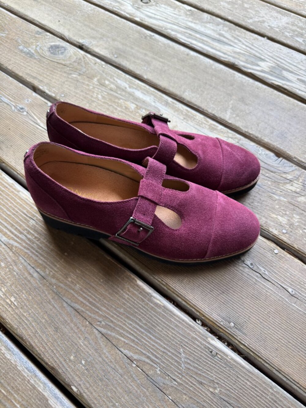 Vionic Carmen T-Strap Port Wine Colored Suede Loafers in Women's 8.5/EU 39 - Picture 2 of 16